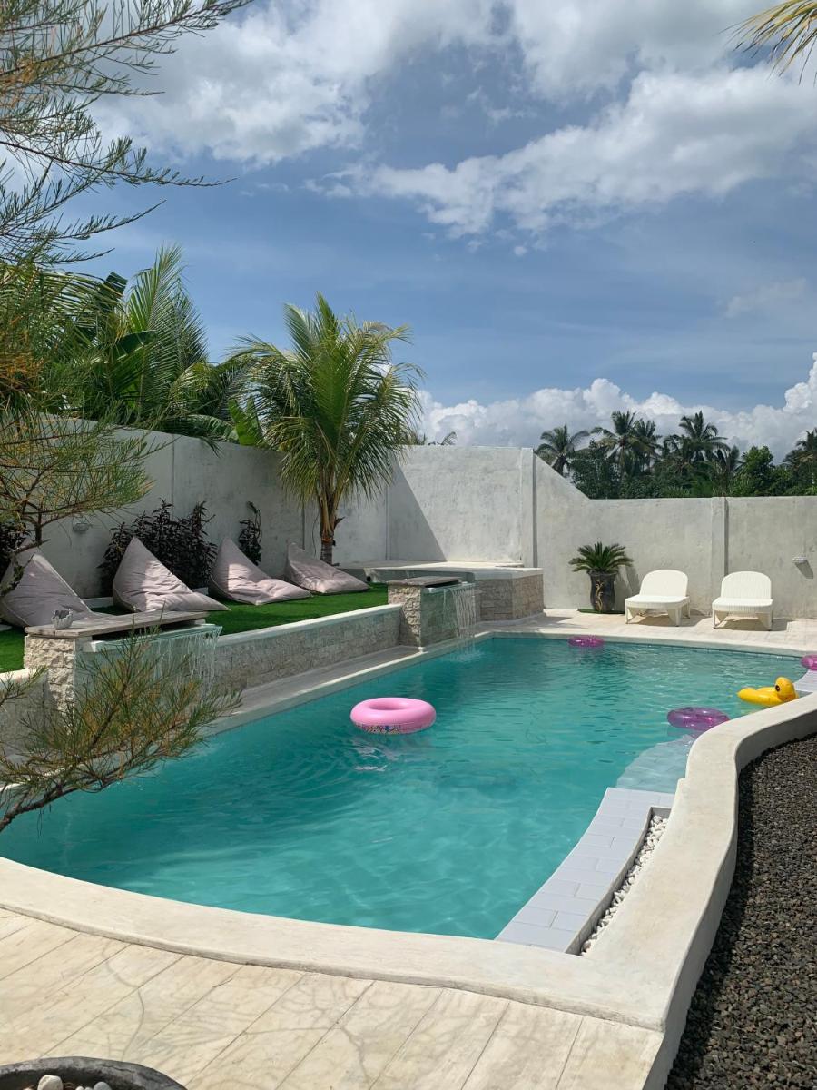 Kelapa Surf Villa - Housity