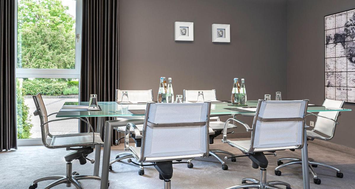 Galeriebild der Unterkunft Victor's Residenz-Hotel Schloss Berg in Nennig