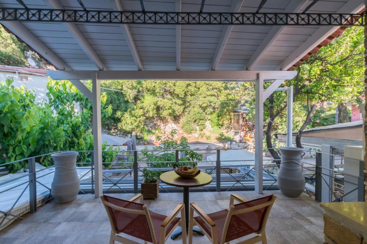 Suitetrails - Casa Leone, cosy apartment overlooking the square