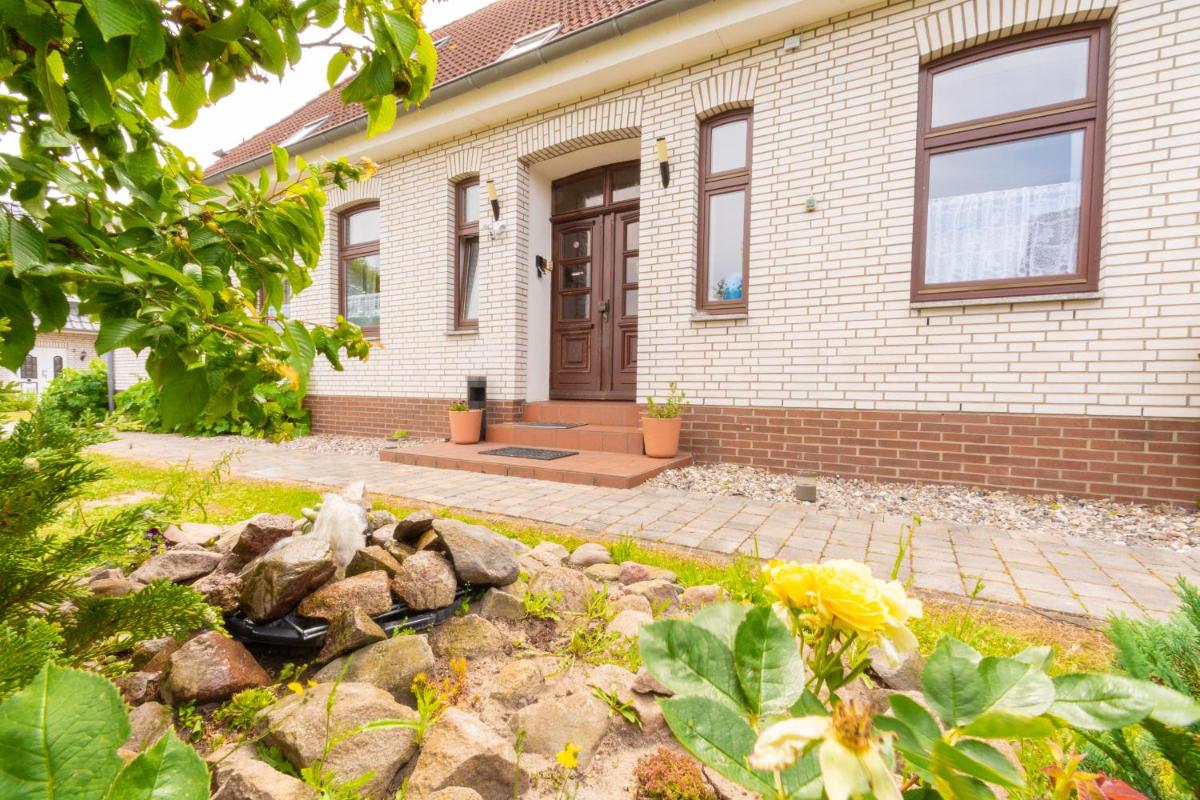 Suitetrails - Ostsee Ferienwohnung Hummelhus