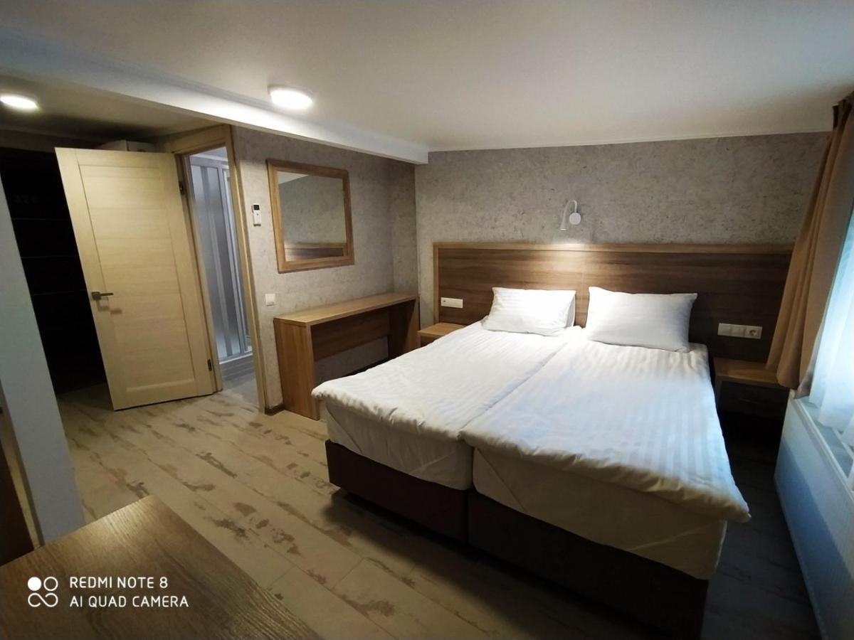 Coffee Room - Housity