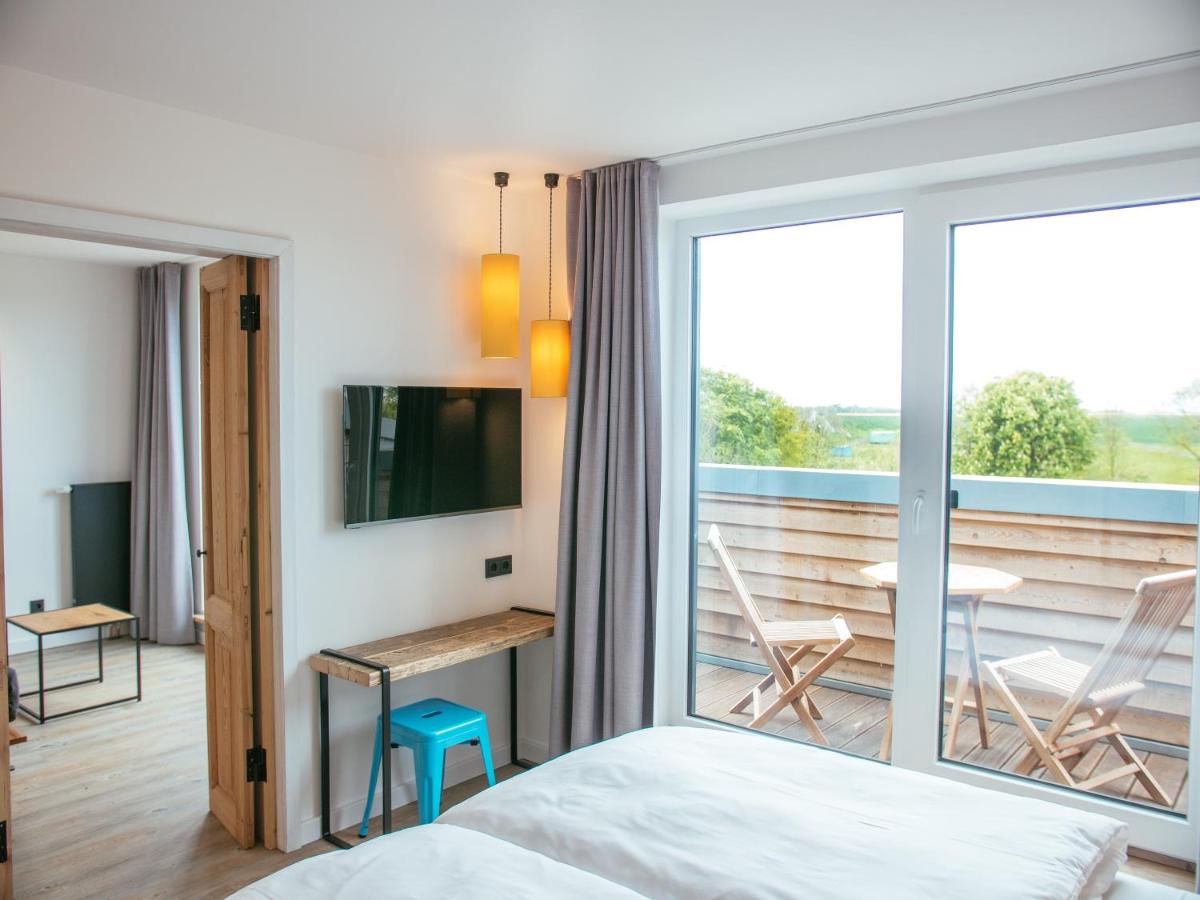 Hotel Landhafen - Housity