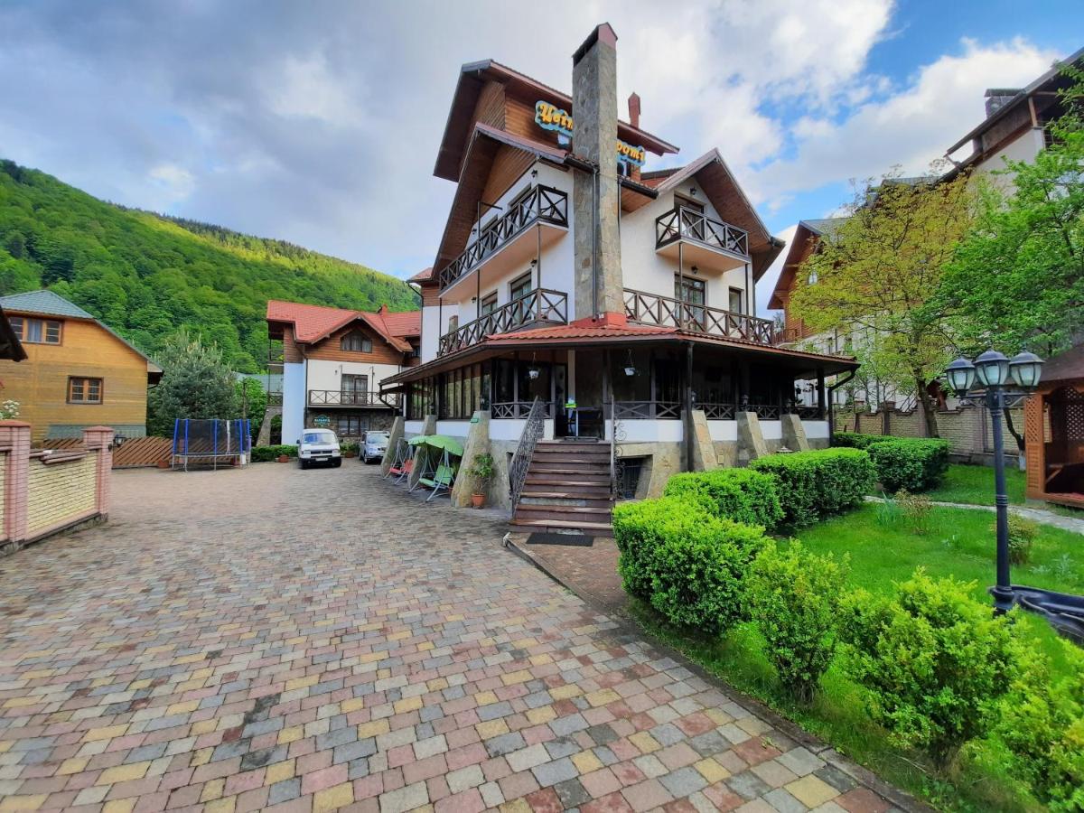 Tsvit Paporoti - Housity