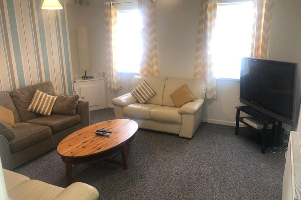 Bee Hive Merthyr Tydfil - Housity