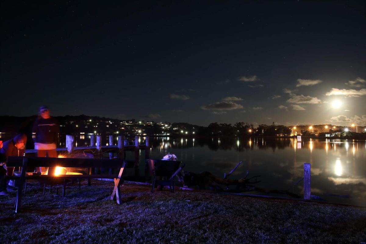 Lake Edge Apartments - Housity