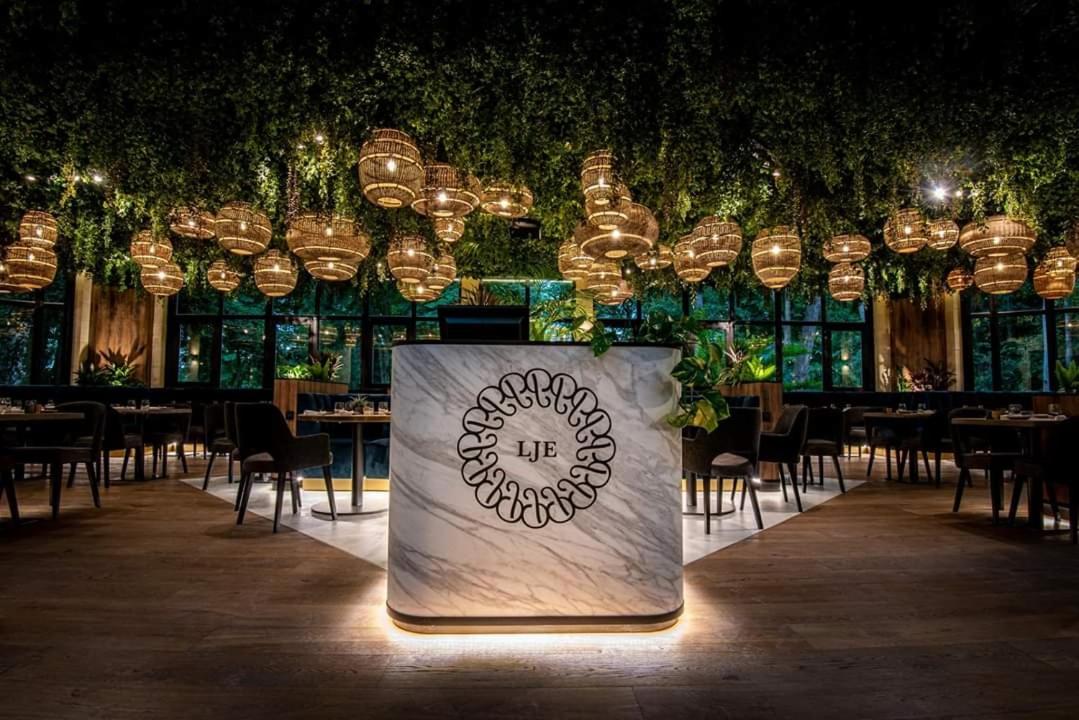 Photo de la galerie de l'établissement Les Jardins d'Epicure, à Bray-et-Lû