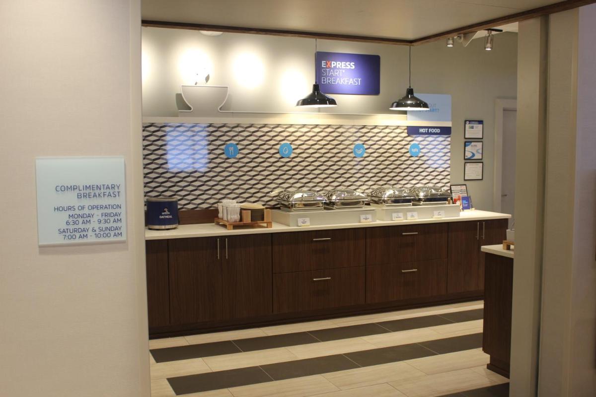 Suitetrails - Holiday Inn Express Athens - University Area, an IHG Hotel