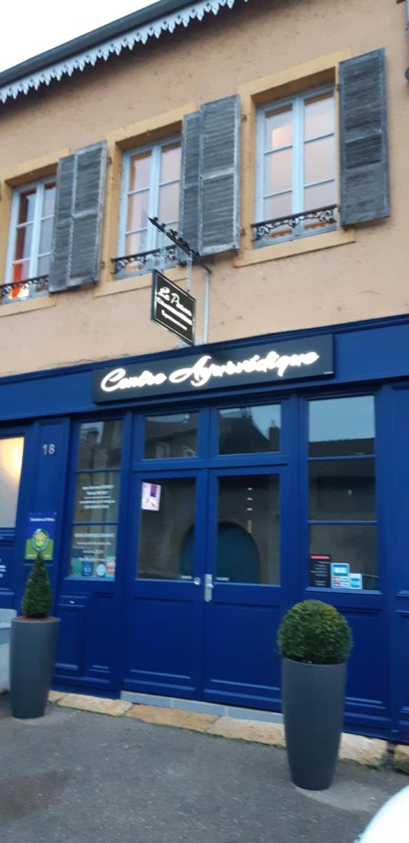 Le Prana -Maison et Chambres d'Hôtes, Wellness et Centre de soins - Housity