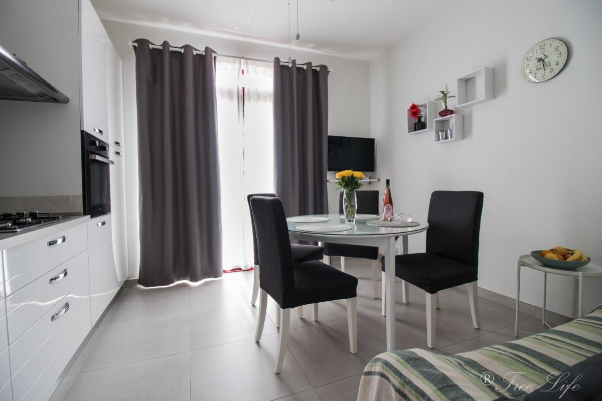 Mgarr Waterfront Cosy Apartment 3 by Ghajnsielem Gozo - Housity