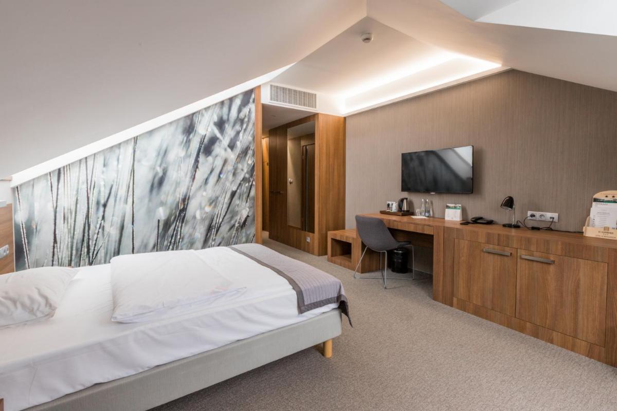 Kolumna Park Hotel - Housity