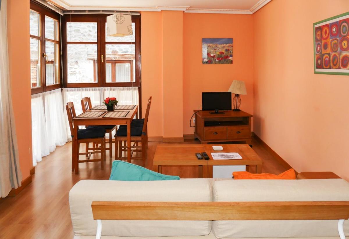 Apartamentos Rurales Altuzarra - Housity