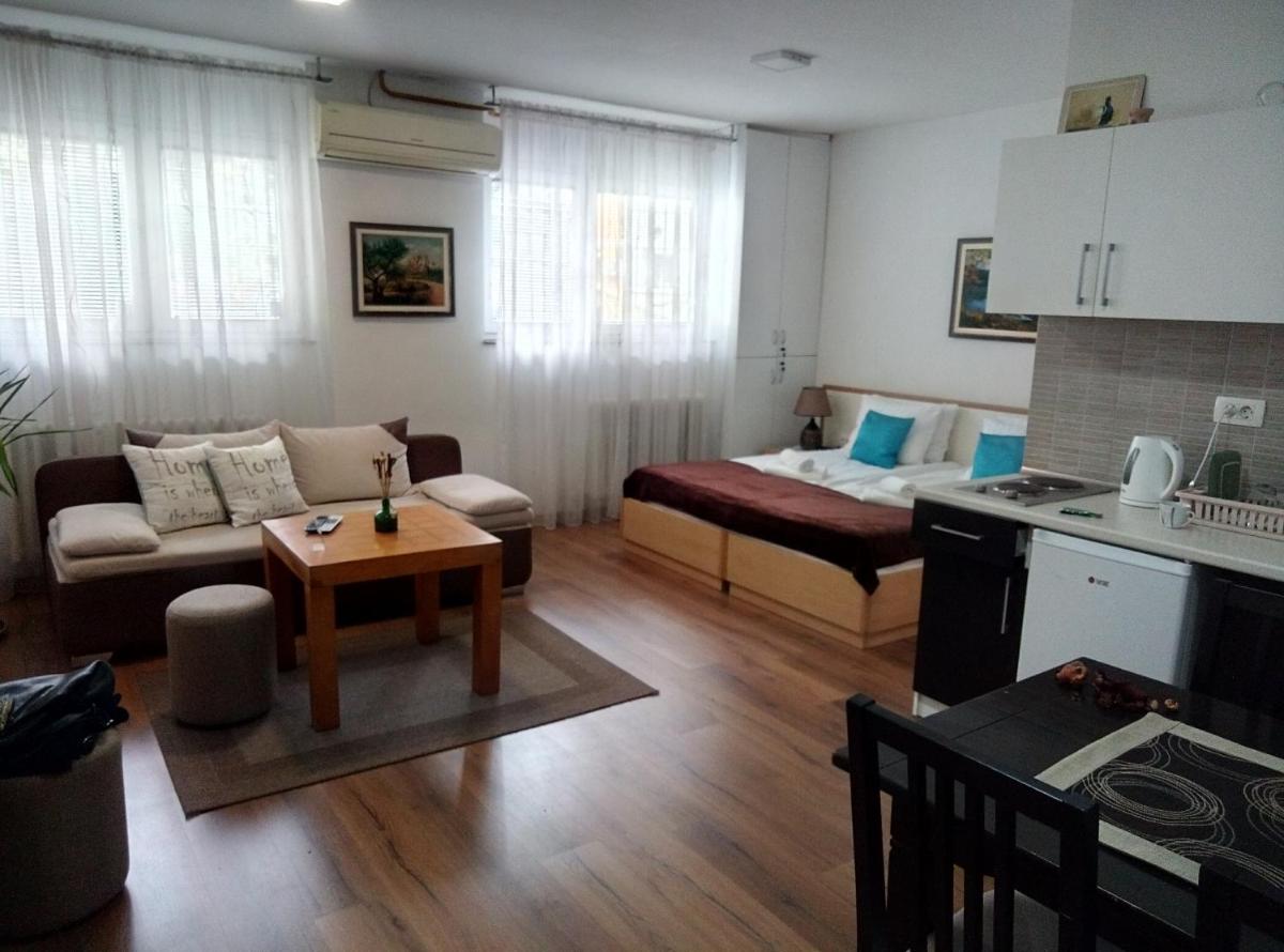 Sweet Dreams Studio Apartment - Housity