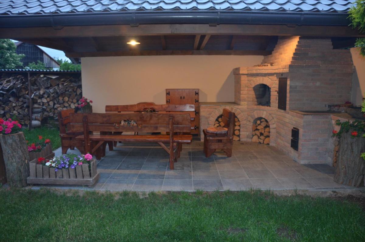 penzion U Koníčka - Housity