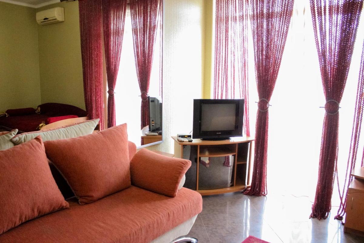 Berizka voznesensk - Housity