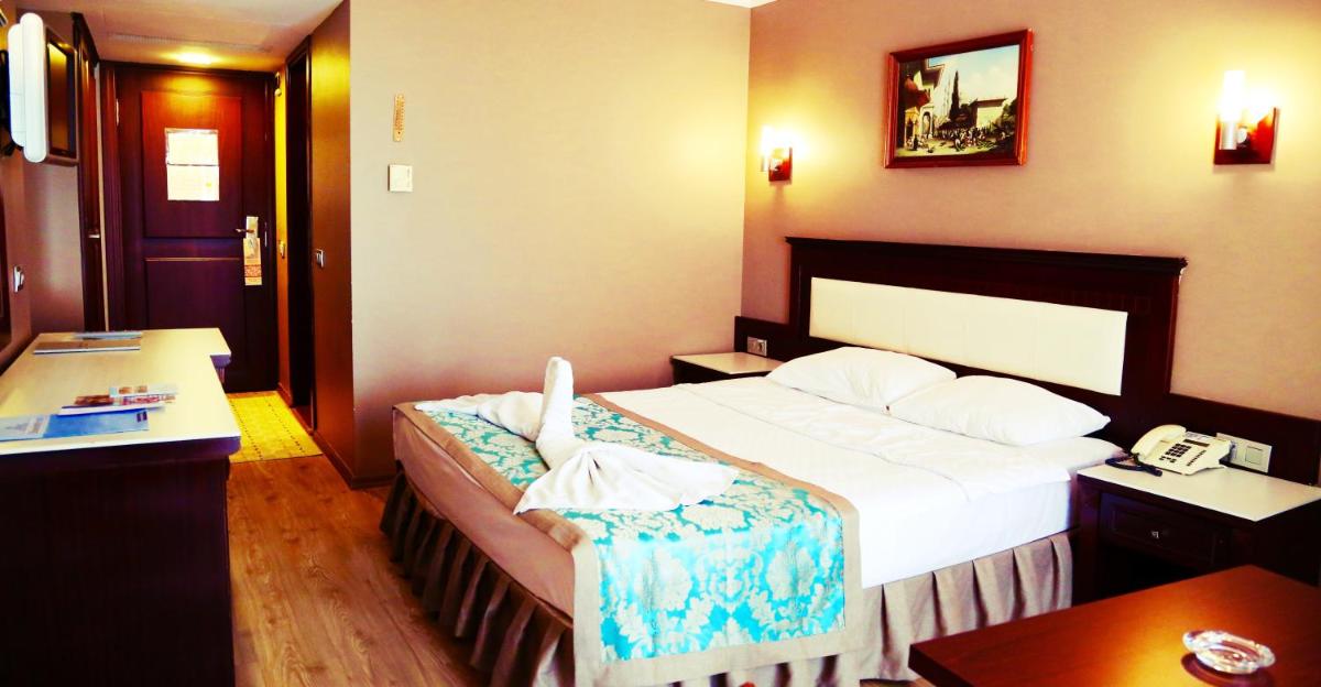 Kumburgaz Blue World Hotel - Housity