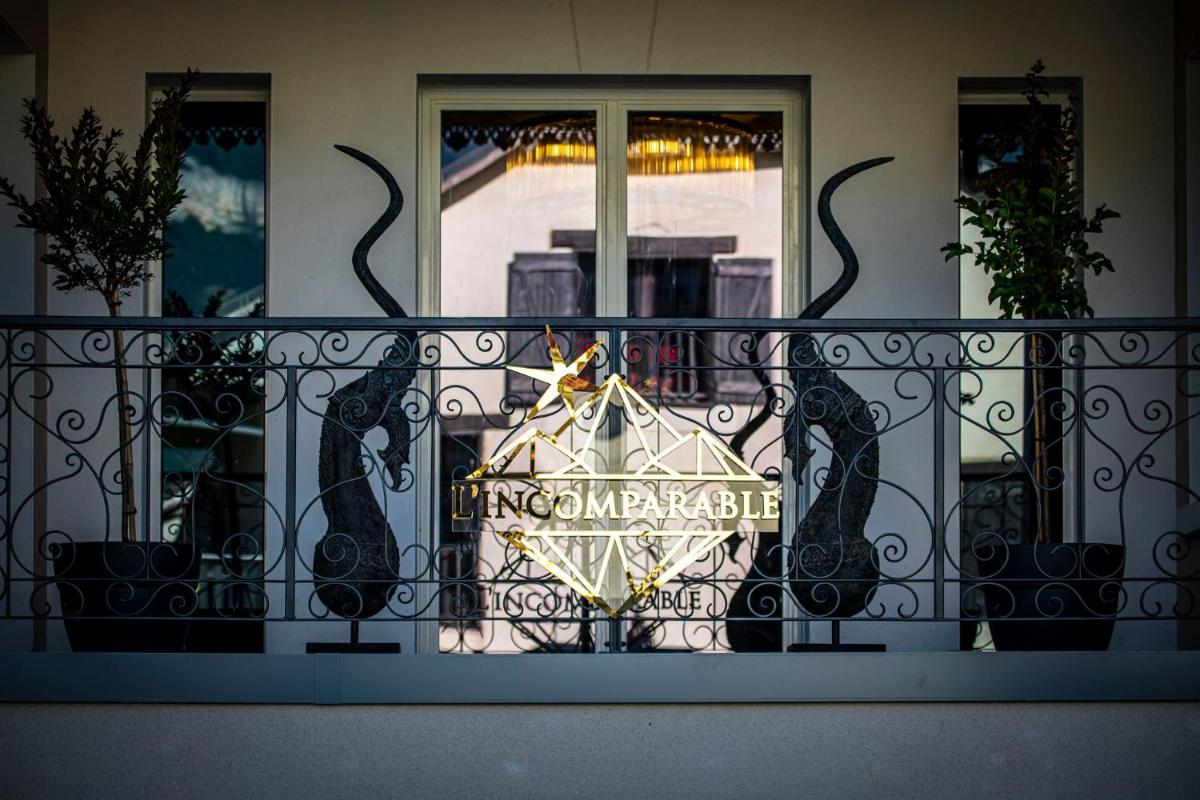 Balcon ou terrasse dans l'établissement Hôtel L'Incomparable Aix-Les-Bains