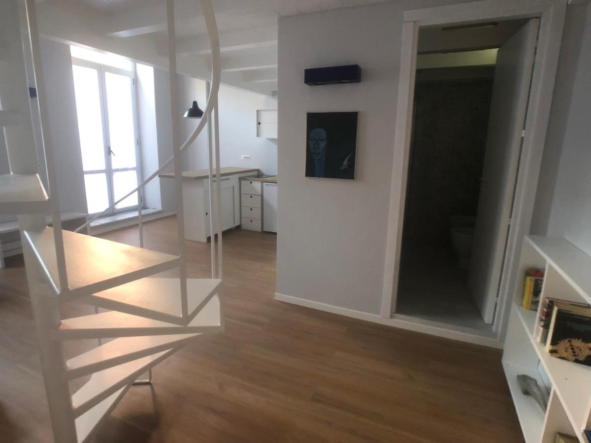 Vicool Apartments - Centro storico Napoli - Housity