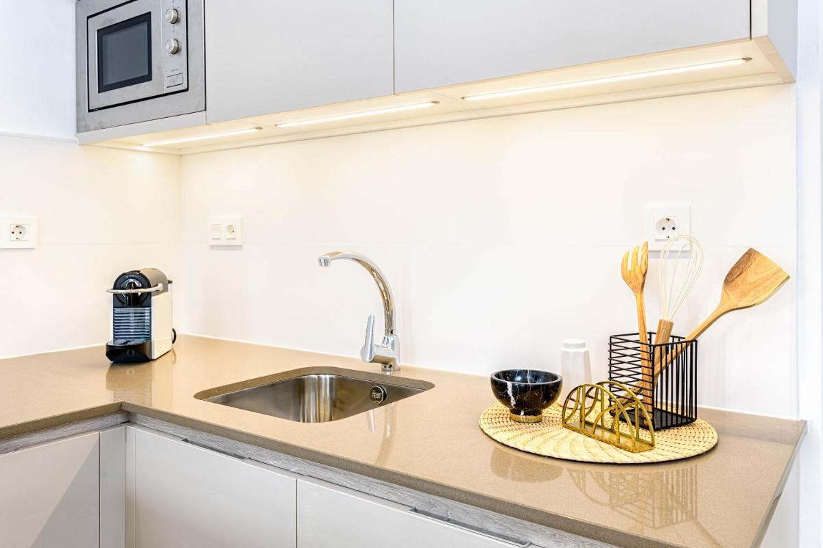 Suitetrails - iloftmalaga Studio Apartments