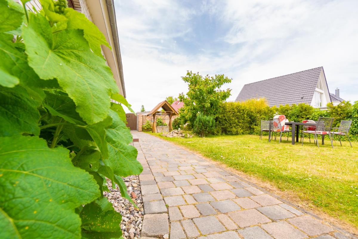 Suitetrails - Ostsee Ferienwohnung Hummelhus