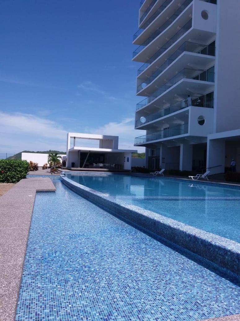 RESORT PLAYA AZUL - Housity