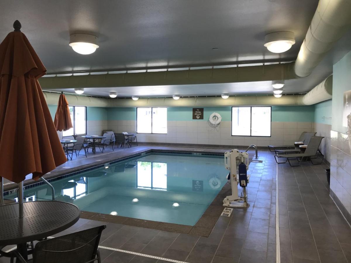Spring Lake Suites - Housity