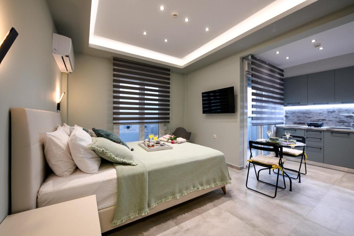 Suitetrails - Adell Deluxe Apartments