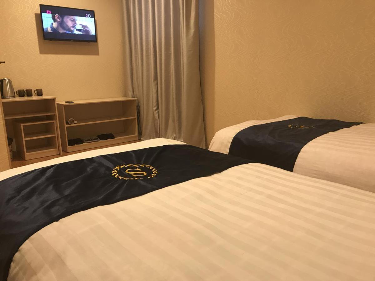Zolotoy Feniks Hotel - Housity