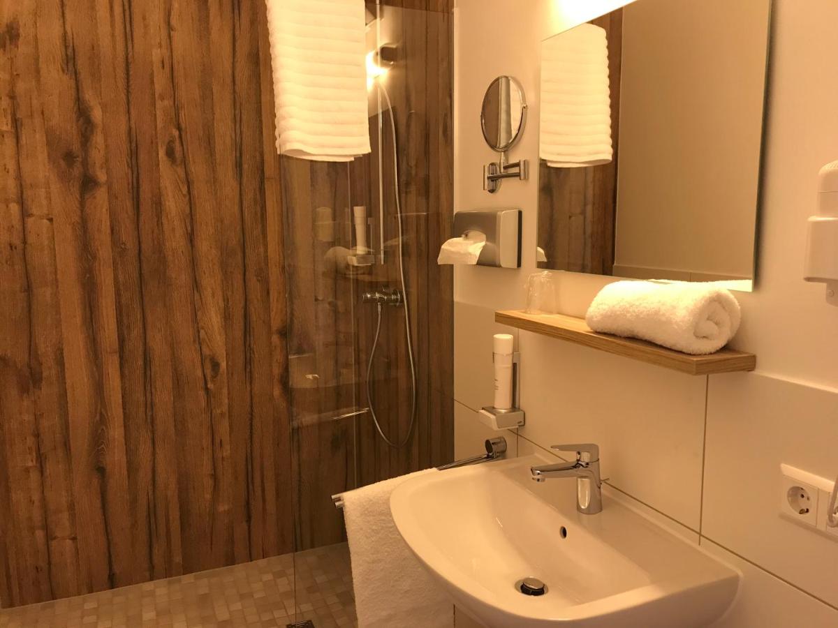Hotel Hohenloher Tor - Housity
