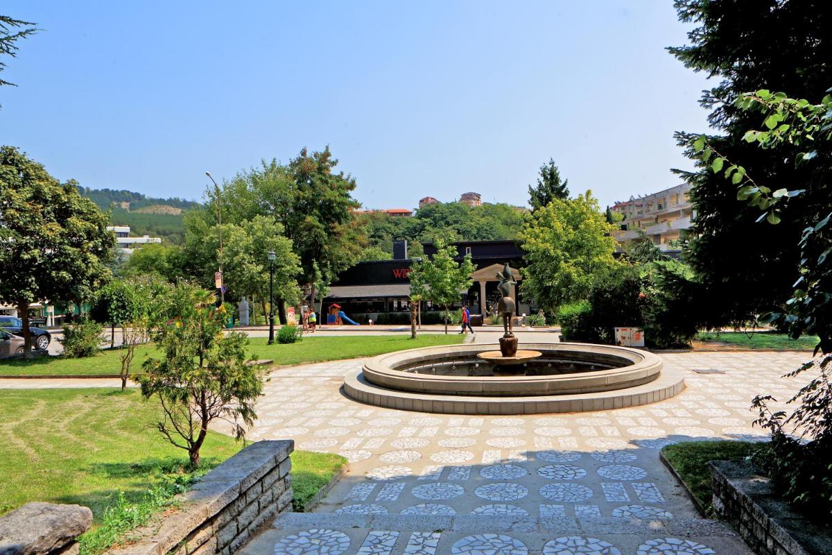 Orchideia Studios - Housity