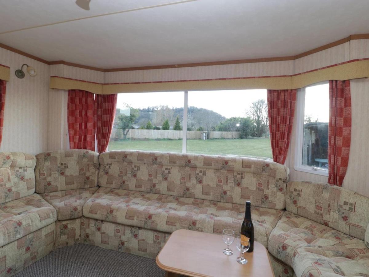 Suitetrails - The Nest - Family friendly caravan nr Glastonbury & Street