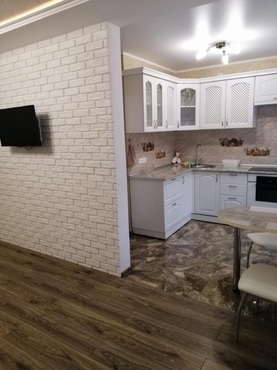 NEW VIP APARTMENT Studio 2020 Chernomorskaya street - Housity