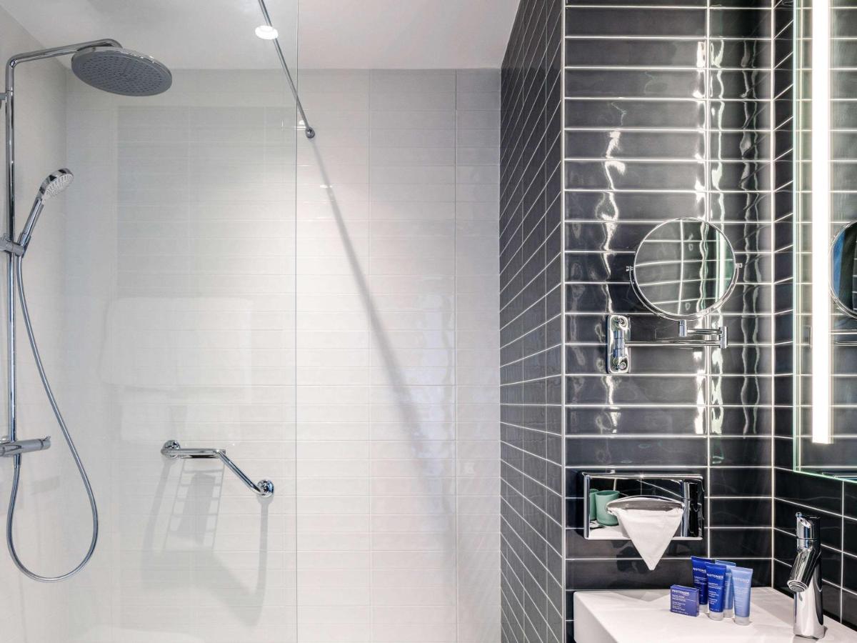 Salle de bains dans l'établissement Sainte-Barbe Hotel & Spa Le Conquet - MGallery Collection