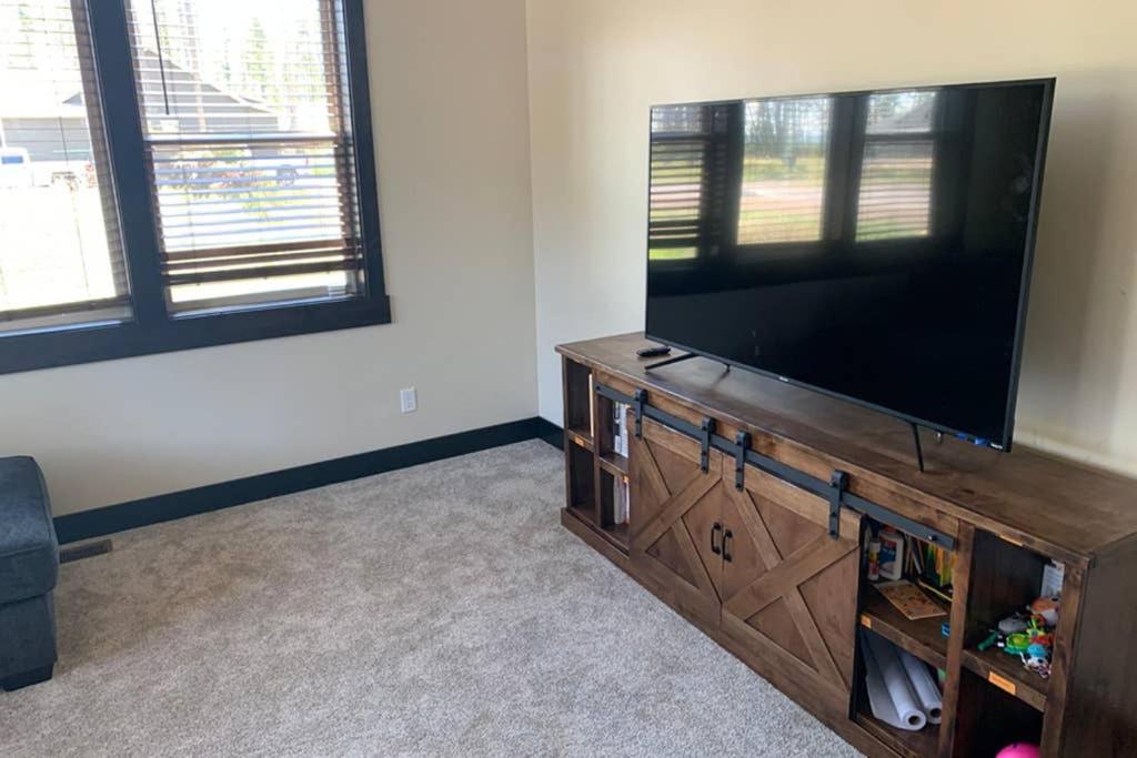 The Timber Brae - Housity
