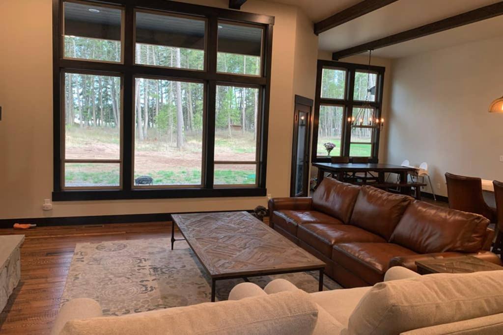 The Timber Brae - Housity