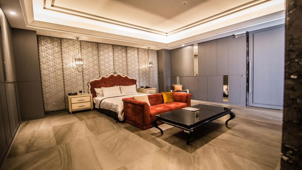 Kumotsuki Motel - Housity