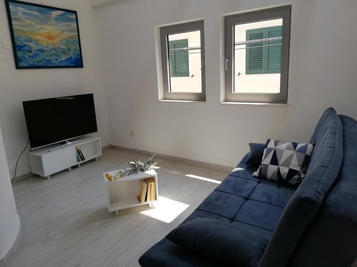 Markov Place - Housity