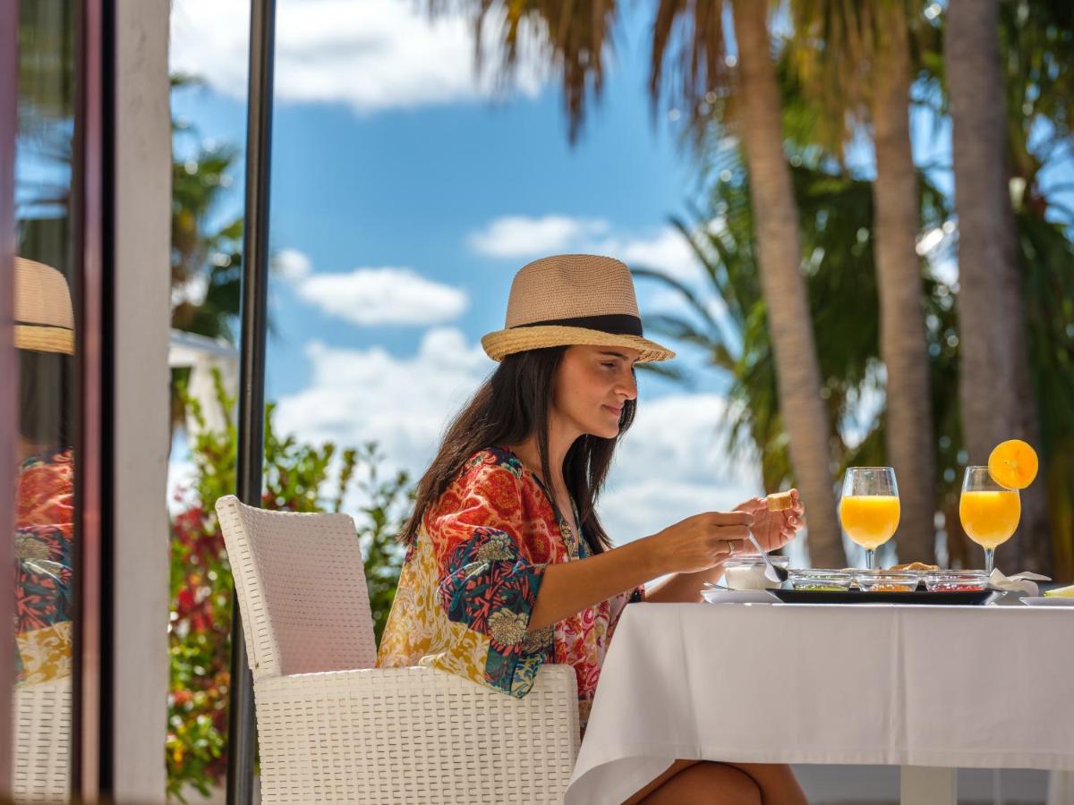 Bebidas en Hotel Ciutat Jardi