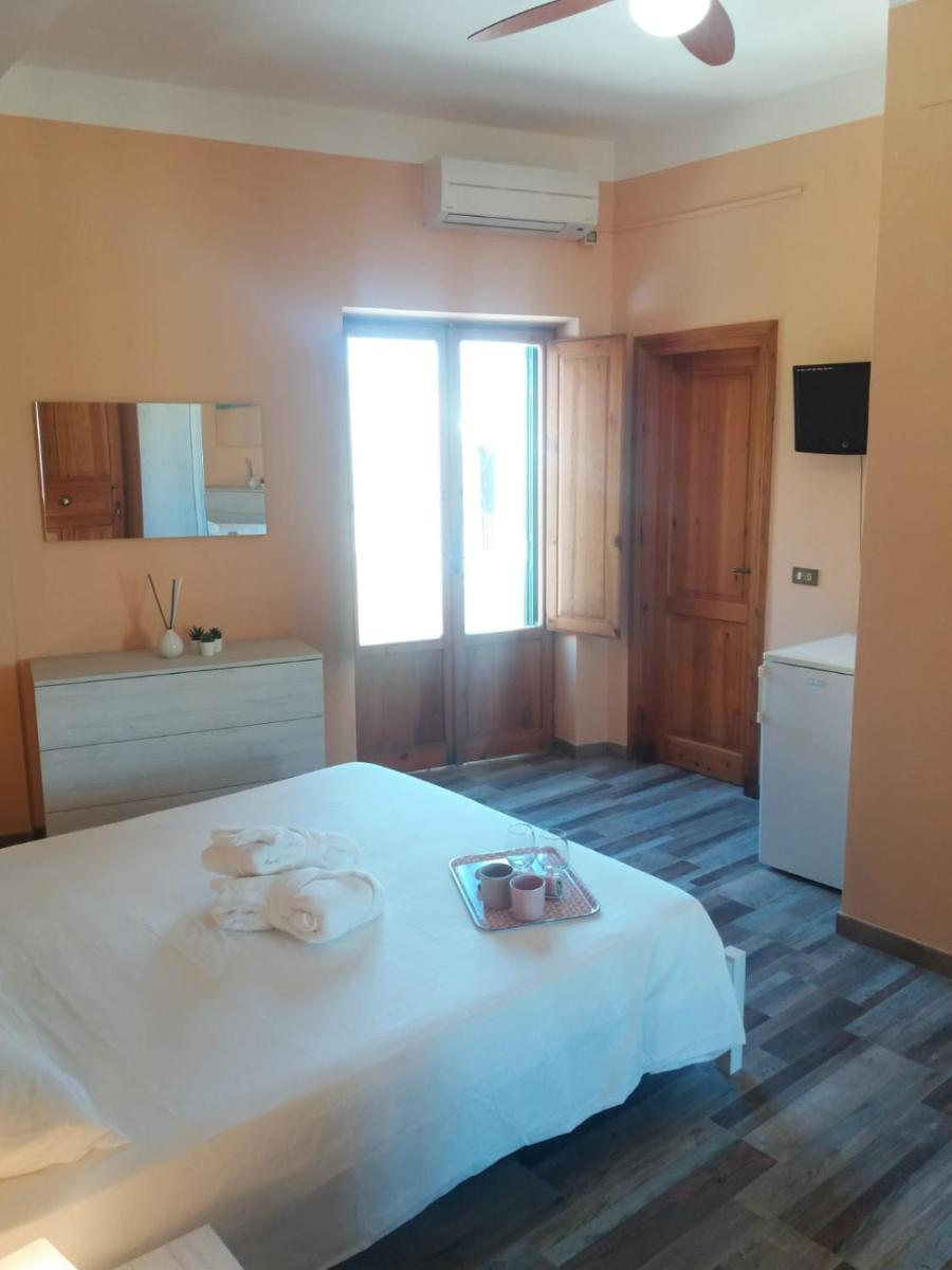 L'Isola di Raffaele - Housity