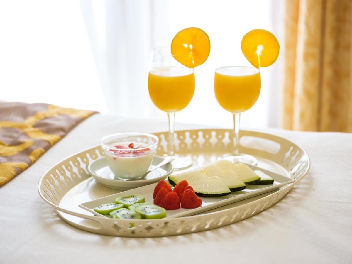 Comida en o cerca de este hotel