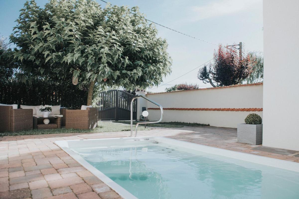 Chez Angel - Housity
