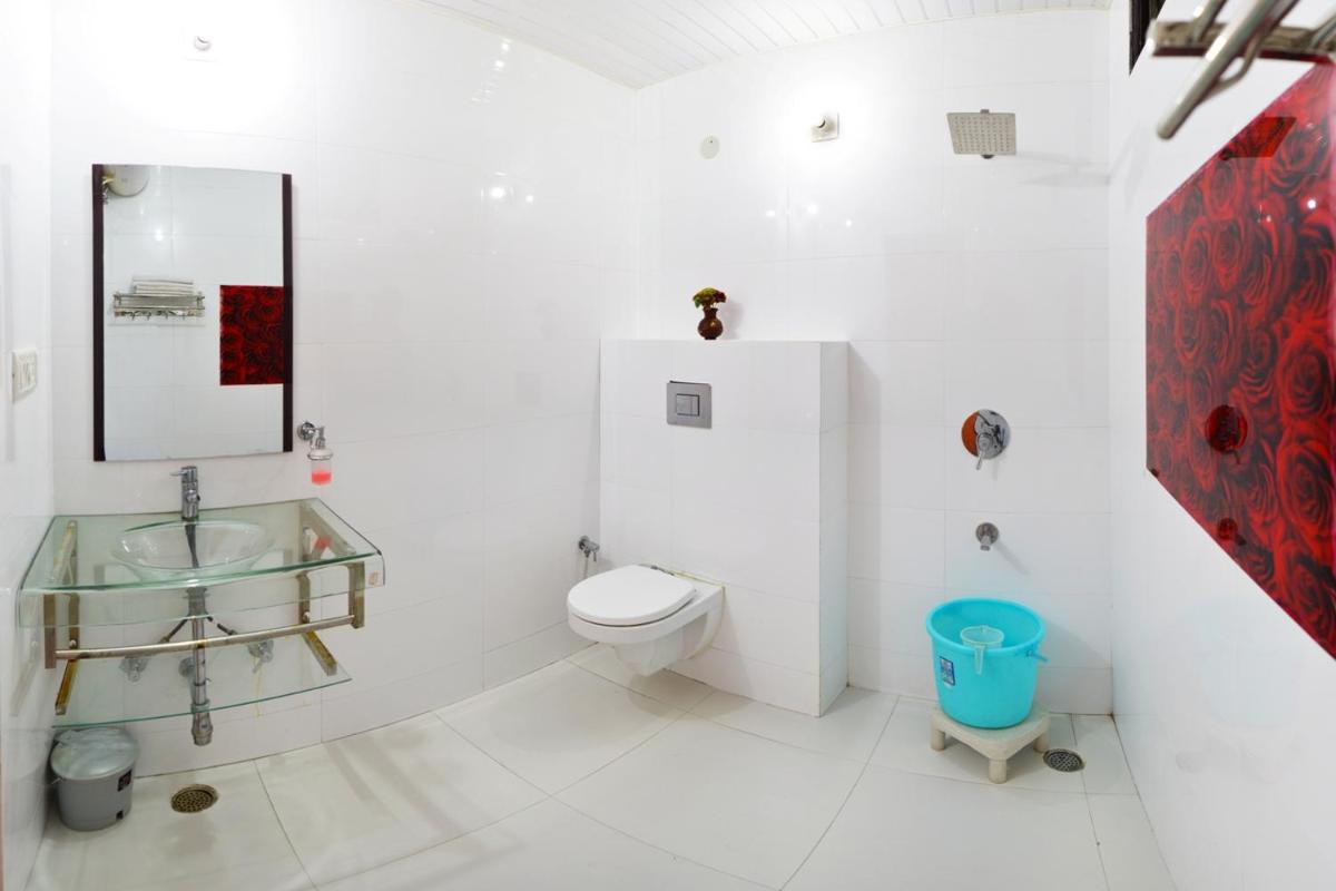 Exquisite Luxurious Presidential Stay- Pure Veg - Housity