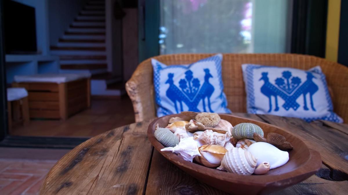 Welcomely - Sardinian Stone House - Housity
