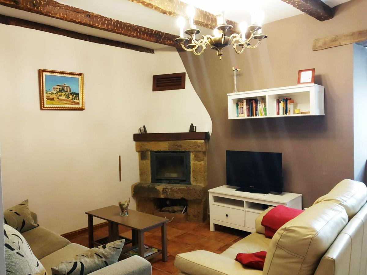 Casa Rurales Antigua Casa del Relojero - Housity