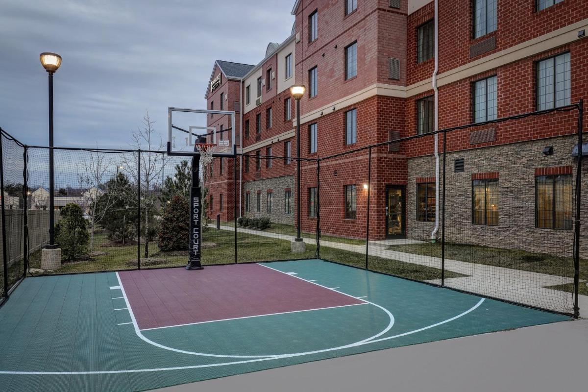 Staybridge Suites Washington D.C. - Greenbelt by IHG - Housity
