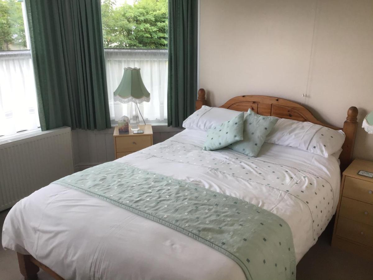 Drakewalls Bed and Breakfast - Housity
