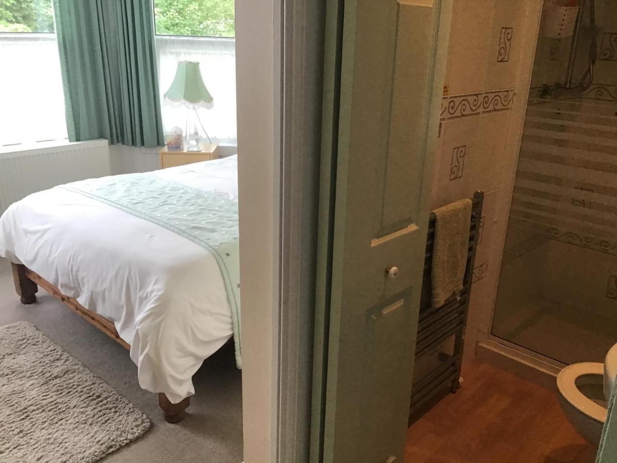 Drakewalls Bed and Breakfast - Housity