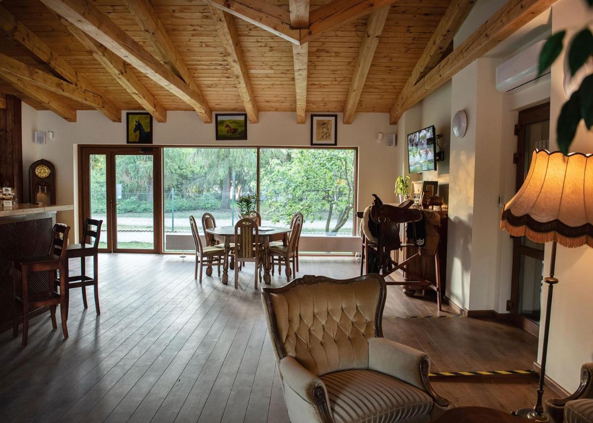 Hotel Ranczo Smyczyna - Housity