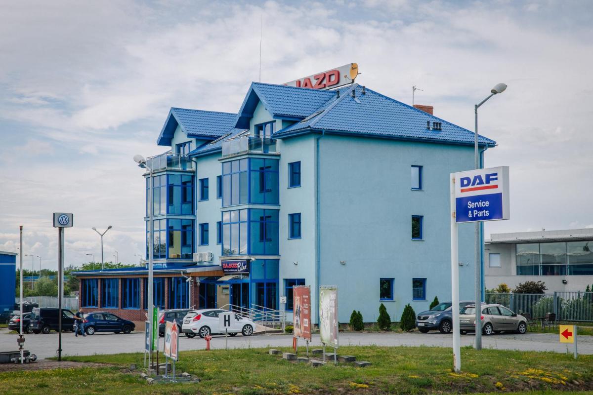 Zajazd Blue - Housity
