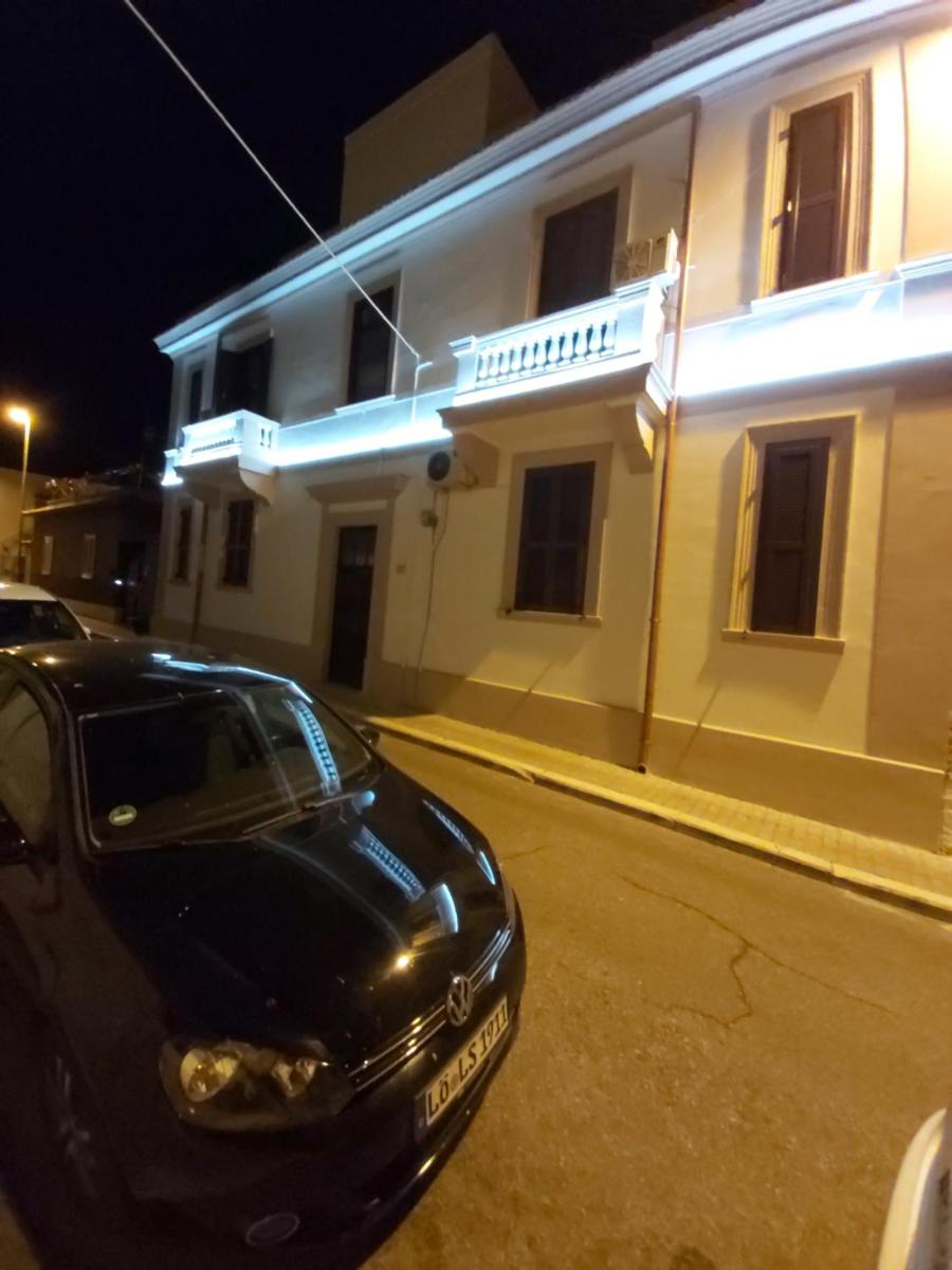 WHOLE HOLIDAY HOME APARTMENT FANTASTIC CIVITAVECCHIA da Pamino & Priscilla con due Camere letto! - Housity