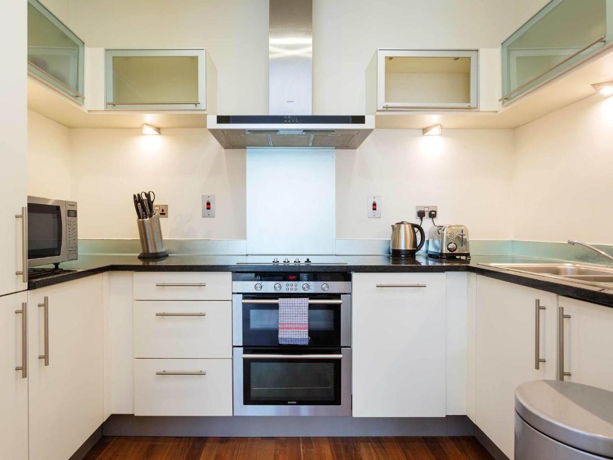 Lavish  in London near Maltby Street Market - Housity